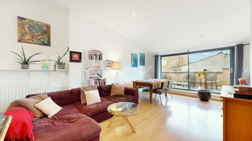 Elegant Two Bedroom Top Floor Residence with Private Balcony Barnsbury Grove, Caledonian Road / Kings Cross